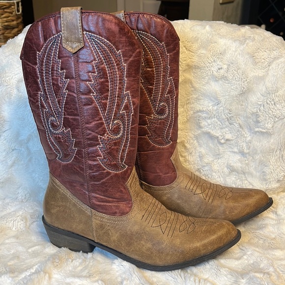Coconuts by Matisse Shoes - COCONUTS womens a western boots. Size 8.